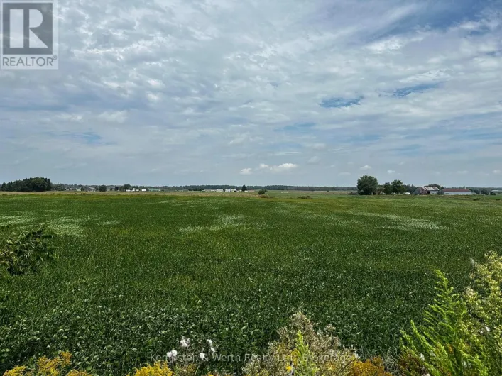 1052 WALTON AVENUE N, North Perth