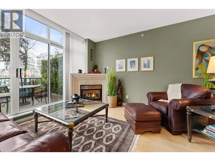 1053 MARINASIDE CRESCENT, Vancouver