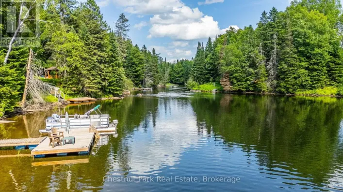1054 GREEN LAKE ROAD, Algonquin Highlands