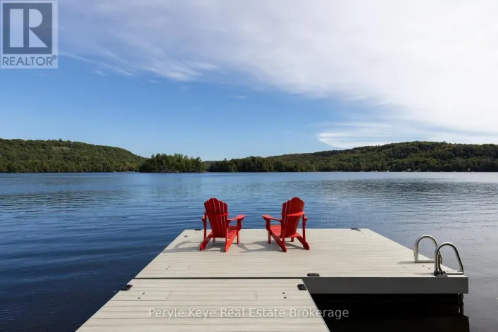 1054 INAWENDAWIN ROAD, Lake of Bays