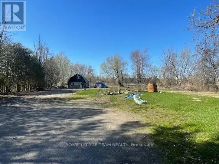 10549 LOUGHLIN RIDGE ROAD, North Dundas