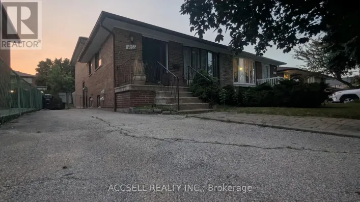 1055 CLAREDALE ROAD, Mississauga