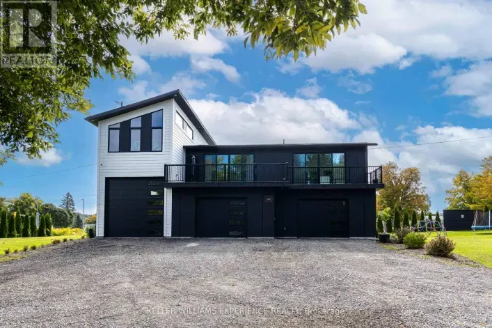House for sale: 1055 HENRY STREET, Tay