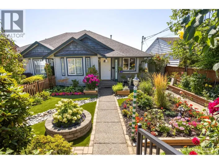 1056 WALLS AVENUE, Coquitlam