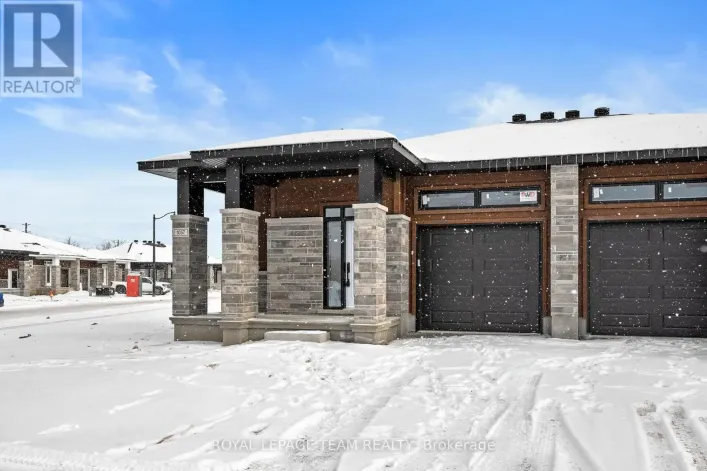 1057 MOORE STREET, Brockville