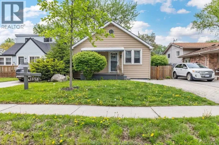 1058 ST. LOUIS, Windsor