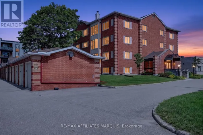 106 - 10 ARMSTRONG DRIVE, Smiths Falls