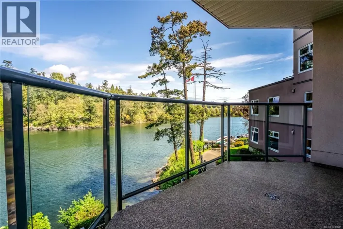 106 1083 Tillicum Rd, Esquimalt