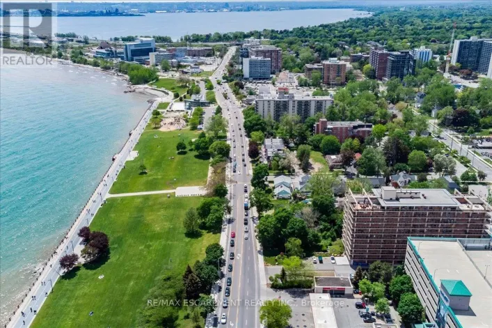 106 - 1276 MAPLE CROSSING BOULEVARD, Burlington