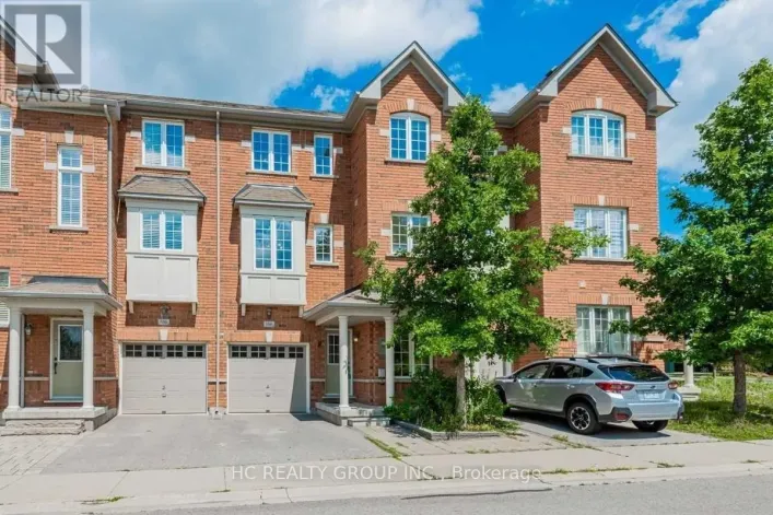 106 - 15 OLD COLONY ROAD, Richmond Hill