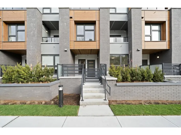 106 15353 17 AVENUE, Surrey