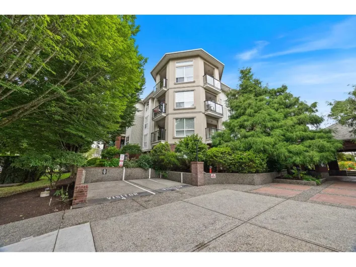 106 20239 MICHAUD CRESCENT, Langley