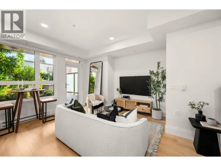 106 2550 GARDEN DRIVE, Vancouver