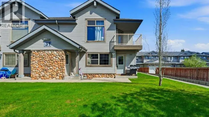 106, 31 Everridge Square SW, Calgary