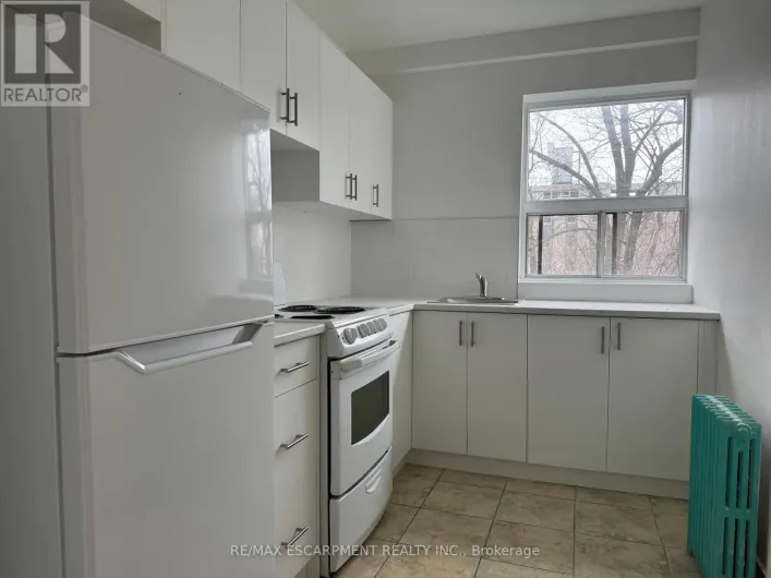 106 - 325A JAMES STREET S, Hamilton