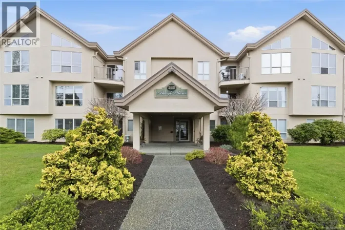 106 335 Hirst Ave W, Parksville