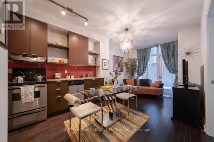 106 - 35 HAYDEN STREET, Toronto