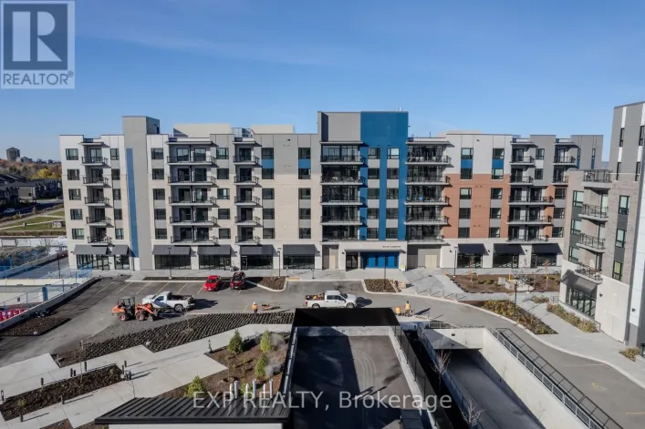 106 - 393 CODD'S ROAD, Ottawa