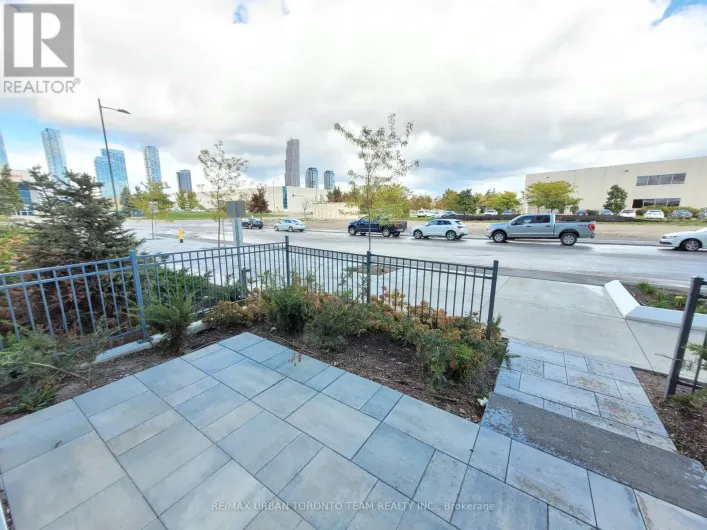 106 - 60 HONEYCRISP CRESCENT, Vaughan