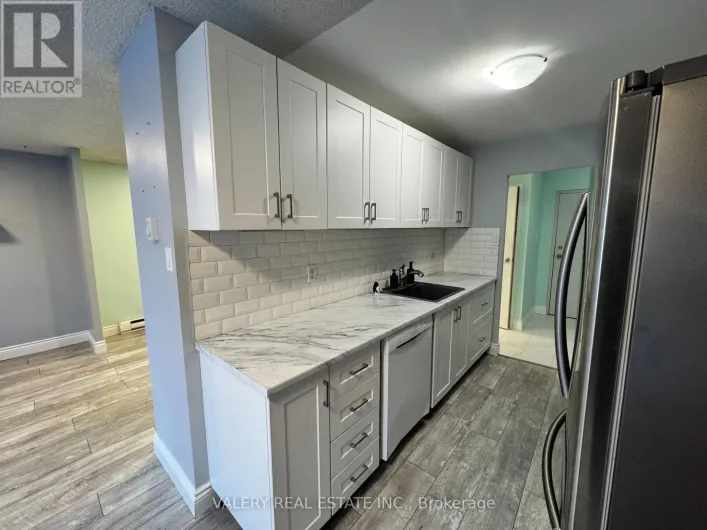 106 - 65 HIGHLAND CRES CRESCENT, Kitchener