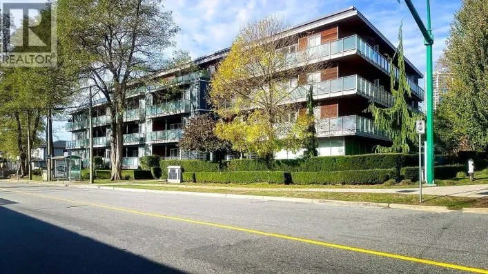 106 7377 14TH AVENUE, Burnaby