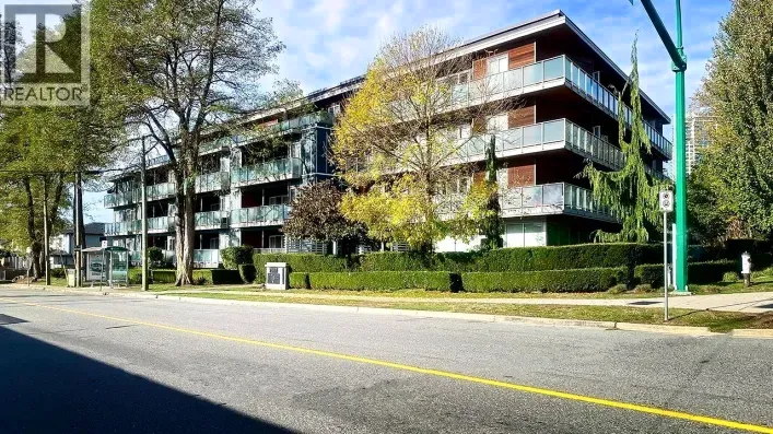 106 7377 14TH AVENUE, Burnaby