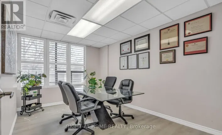 106 - 99 HOLLAND AVENUE, Ottawa