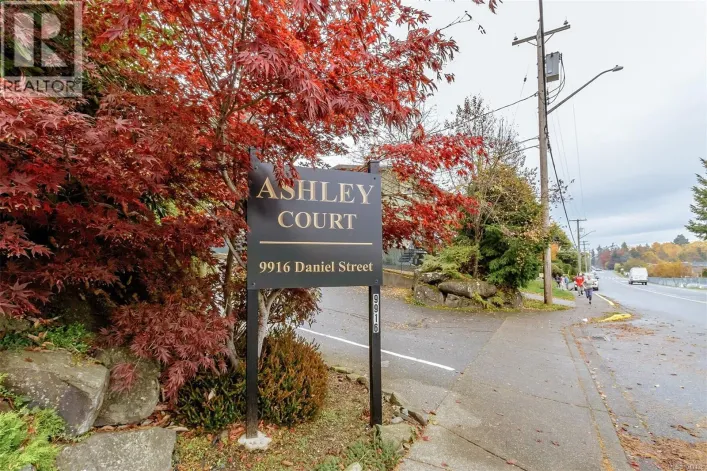 106 9916 Daniel St, Chemainus