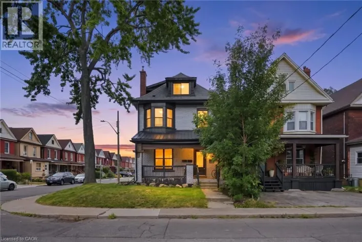 106 BARNESDALE Avenue N, Hamilton