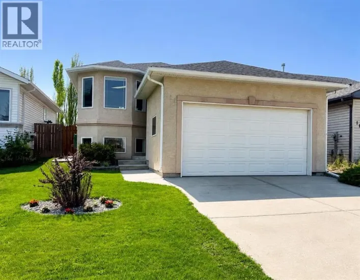 106 blackfoot Court W, Lethbridge