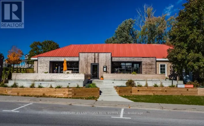 106 BLOOMFIELD MAIN STREET, Prince Edward County