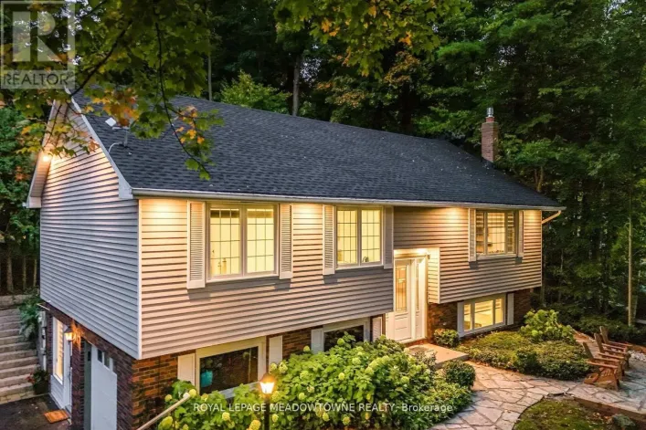 106 CAMPBELL AVENUE E, Milton