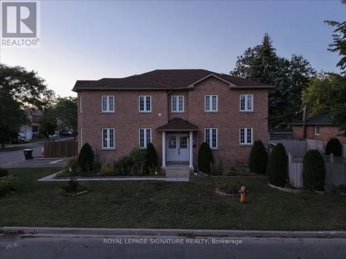 106 CRAGGVIEW DRIVE, Toronto