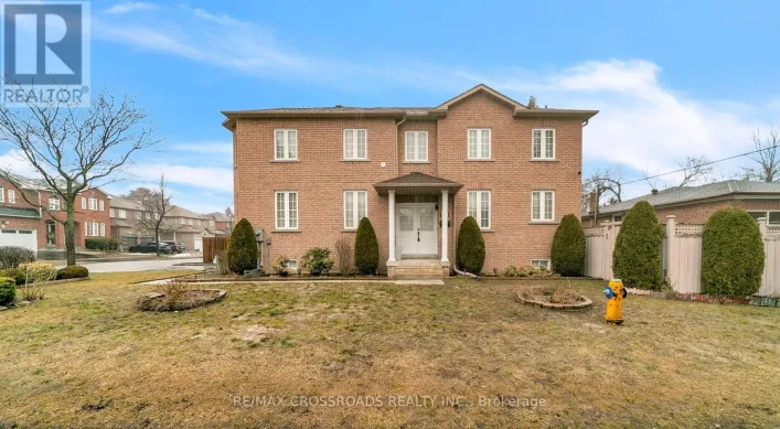 106 CRAGGVIEW DRIVE, Toronto
