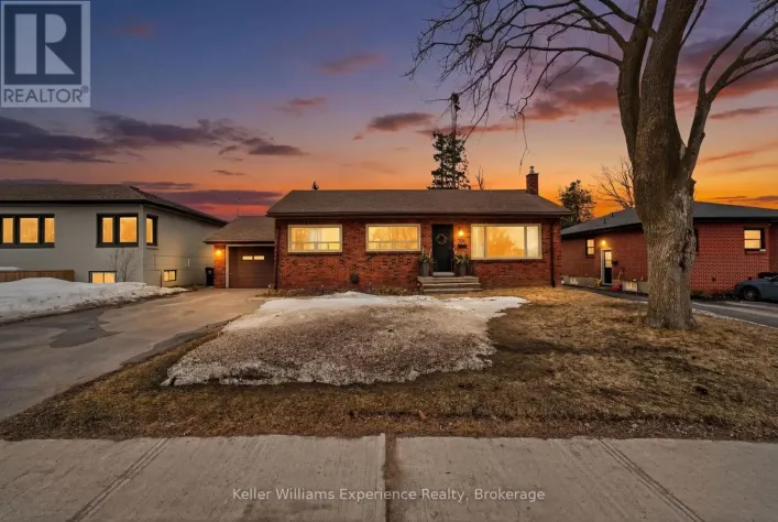 106 NELSON STREET, Barrie