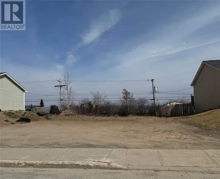 106 Raven Avenue, Labrador City