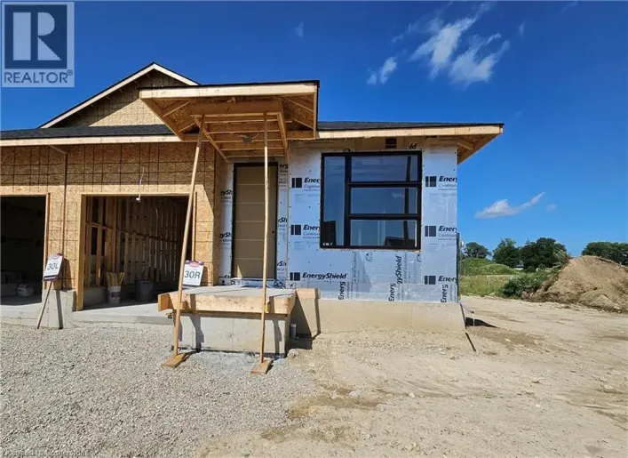 106 THACKERAY Way, Harriston