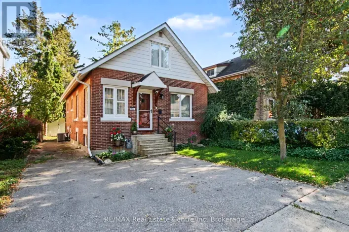 106 VICTORIA STREET N, Woodstock