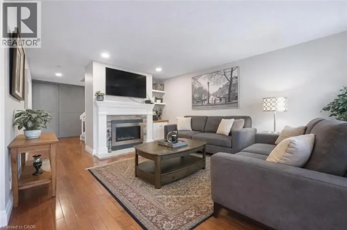 106 WOODLAWN Road E Unit# 3, Guelph