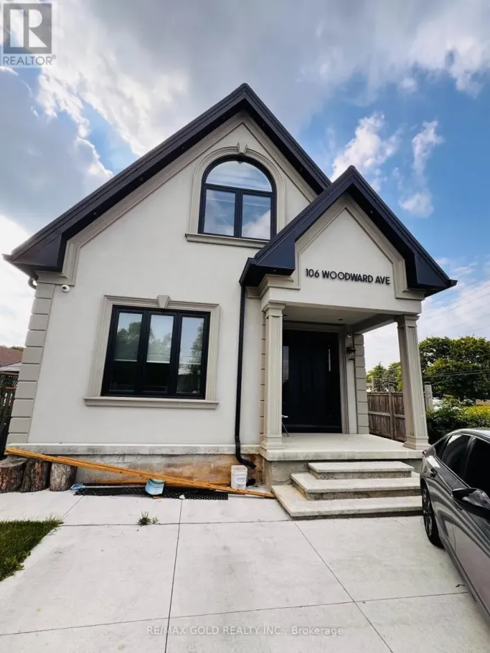 106 WOODWARD AVENUE, Brampton