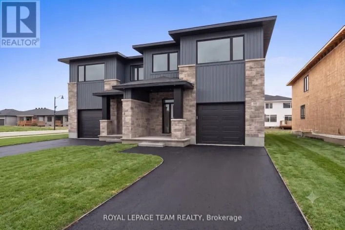 Duplex for sale: 1060 MOORE STREET, Brockville