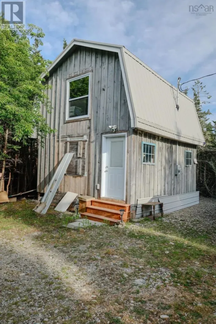 1060 Stoney Island Road, Clam Point
