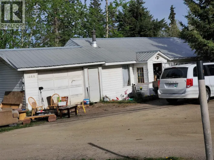 1060 WEST FRASER ROAD, Quesnel
