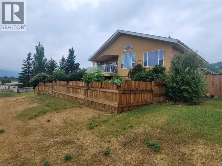 10606 90 Street, Peace River