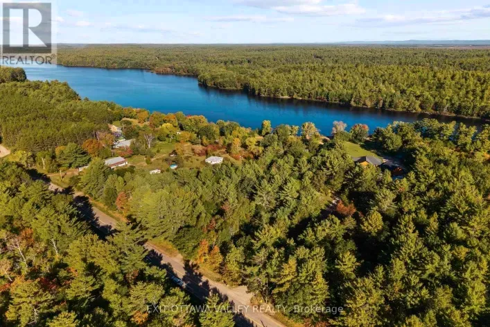 1060B RANTZ ROAD, Petawawa