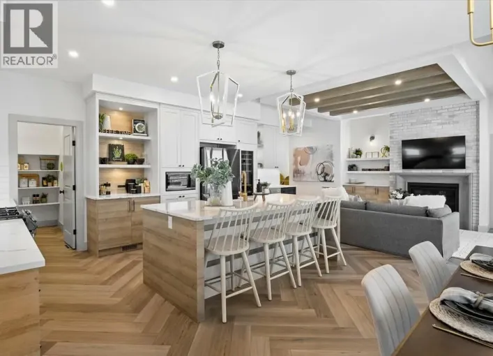 1062 Emslie Street, Kelowna