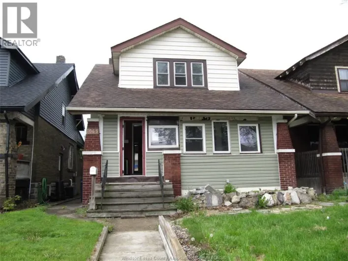 1063 Bruce, Windsor