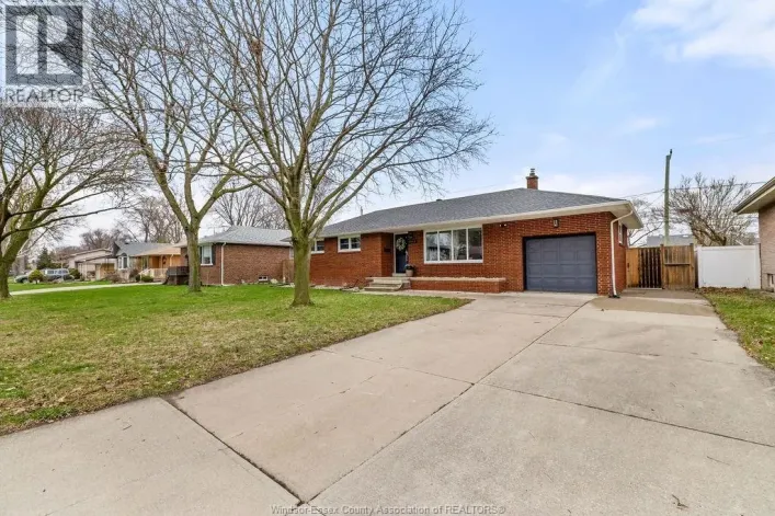 1064 VIRGINIA AVENUE, Windsor