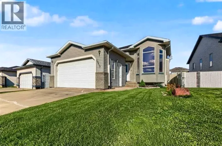 10646 Royal Oaks Drive E, Grande Prairie