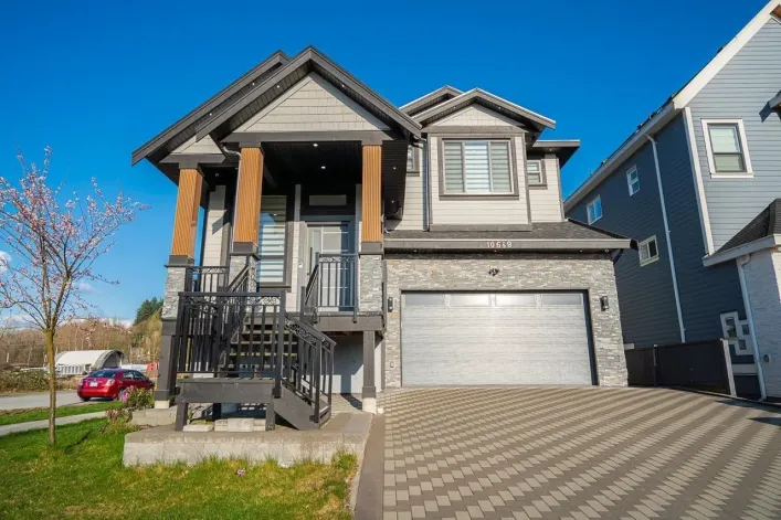 10648 124 STREET, Surrey